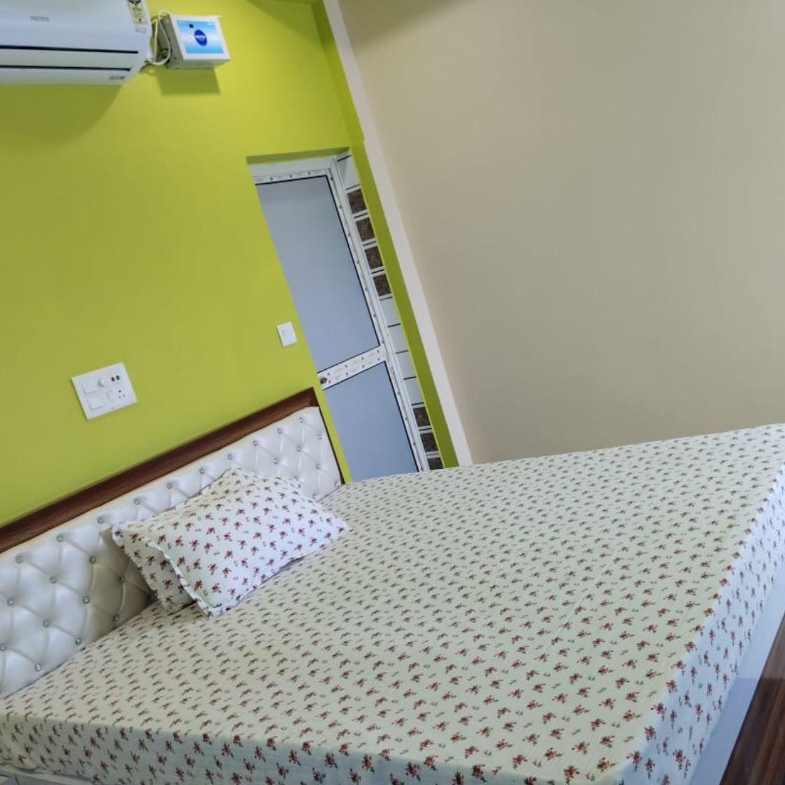 Panchalingeshwar, Balasore Laxmi Hotel Room
